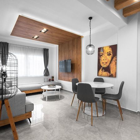 Wood N White, Nilie Hospitality Mgmt Tessalónica Exterior foto